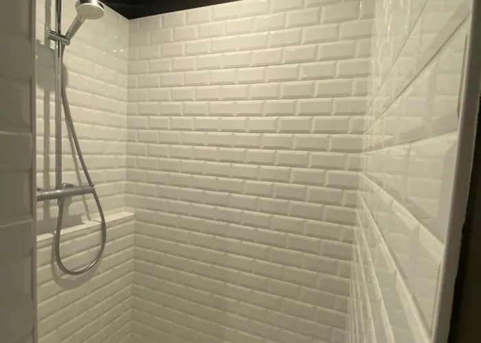 2 Chambres, Speciales 24h Du Mans فندق مبيت وإفطار *